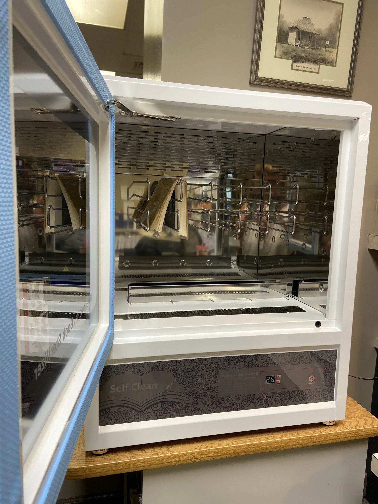 ILS Tabletop Book Sanitizer at OPL 02 (1)